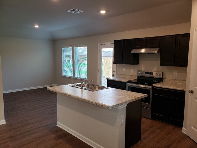 Photo - 5668 Magnolia de Percy Dr