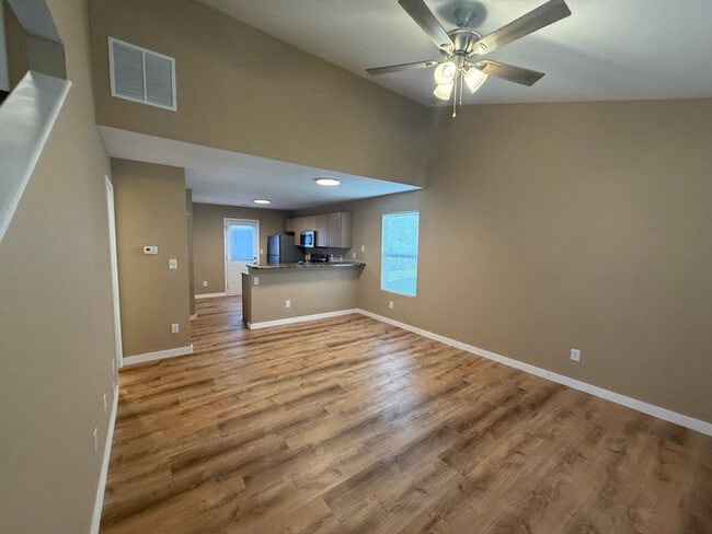 Photo - 1707 Hanover Blvd Apartment