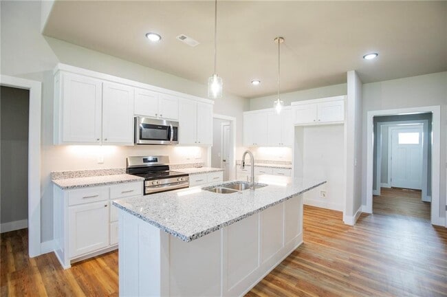 Photo - 1037 Seaborn Way