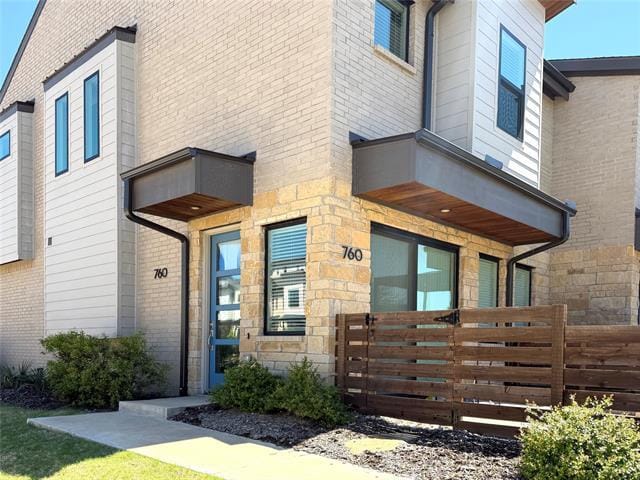 Photo - 760 Cavitt Ct