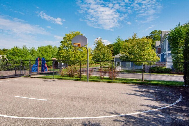 Photo - 28 Andrew Ct