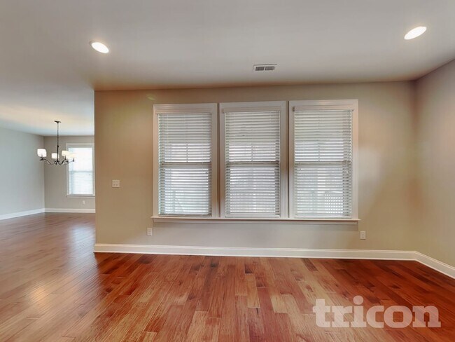 Photo - 10403 Drake Hill Dr