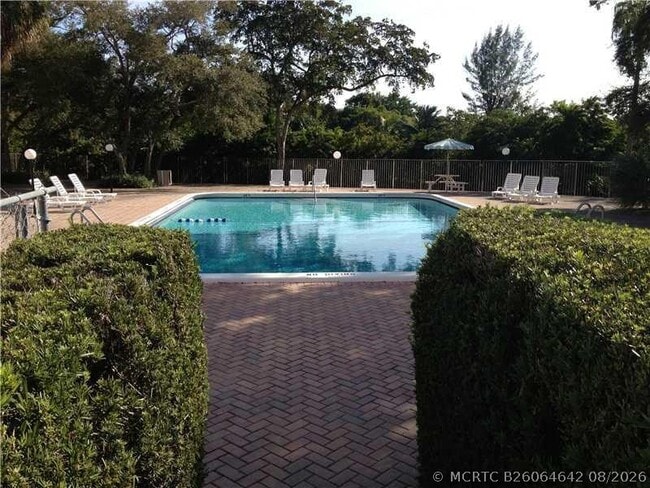 618 NW 13th St Unit 0360