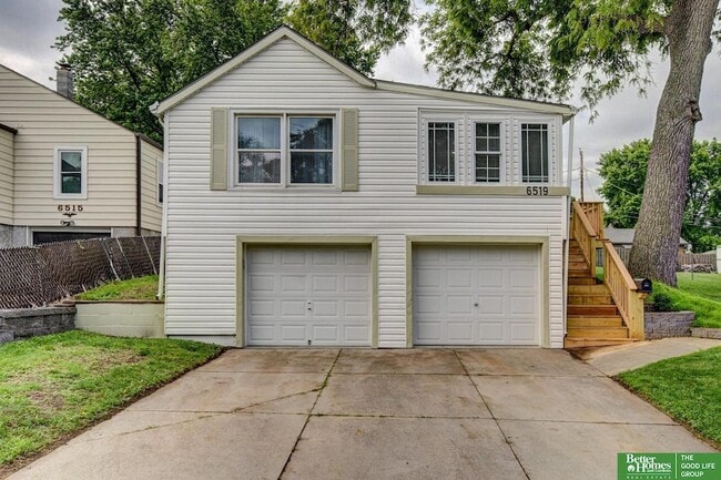 Photo - 6519 Parker St