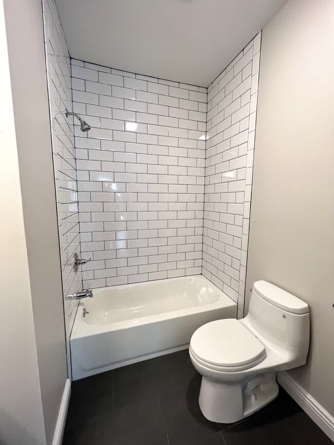 Photo - 38 Belmont Ave Unidad 1