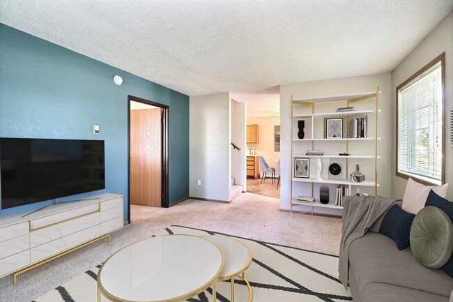 Photo - Foxboro Court