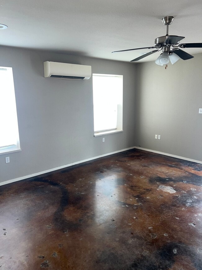 Photo - 8150 East 131st St S