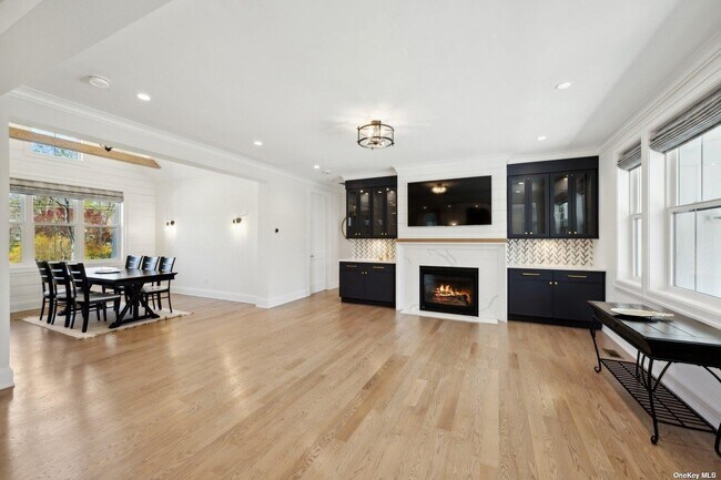 910 Glenn Rd