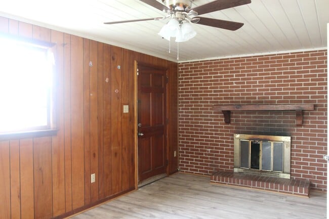 Photo - 1800 Gillionville Rd