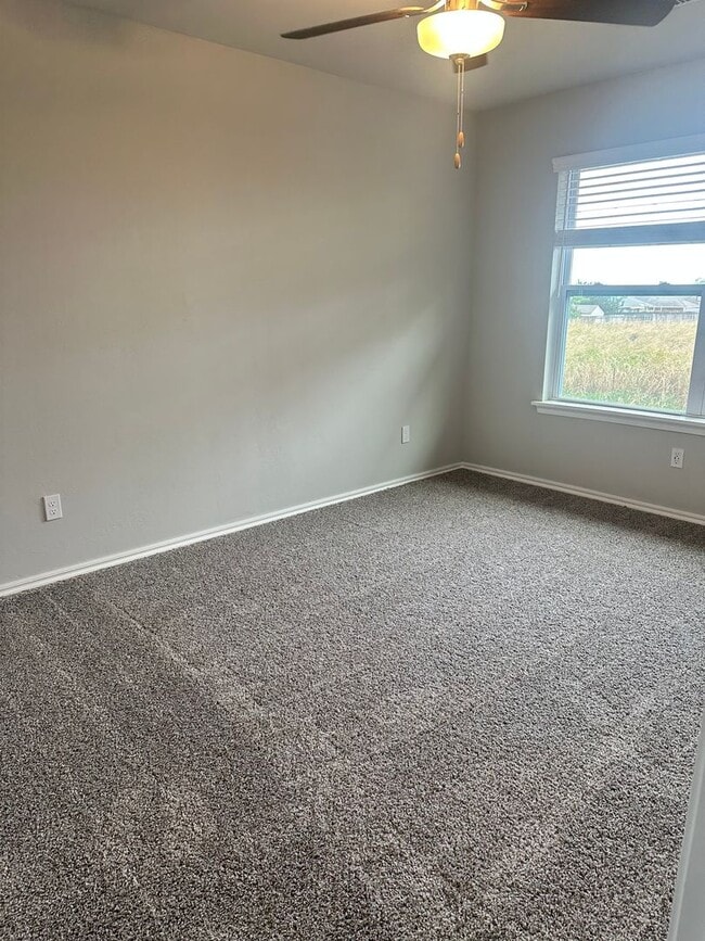 Photo - 230 SW 34th St