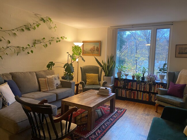 Photo - 212 Giles St Townhouses-Available August 2026