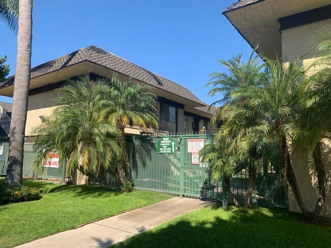 Photo - 3523 W Savanna St Apartments Unit -