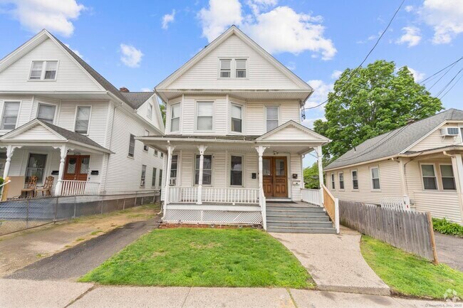 Building Photo - 969 Wood Ave Rental