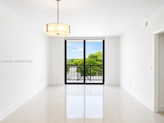 Building Photo - 301 Altara Ave Unit 529