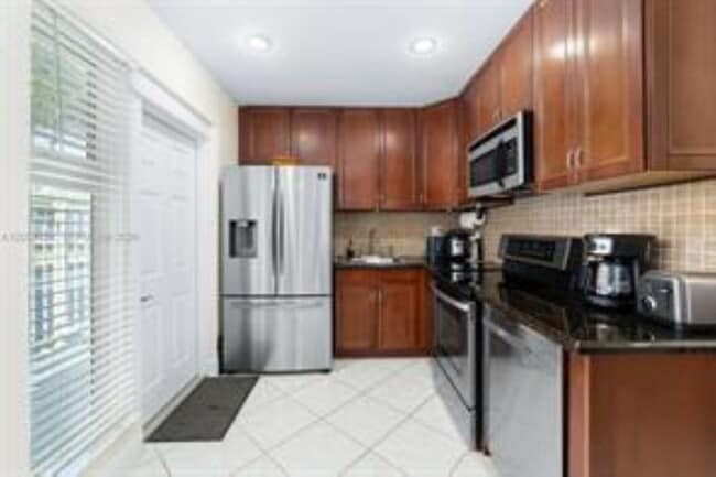 Photo - 4521 NE 21st Ave