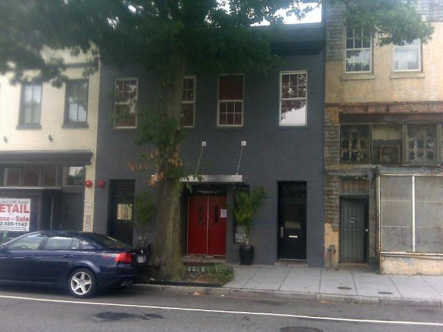 Foto principal - 1318 9th St NW