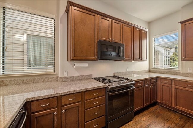 Photo - 2816 Leeland St