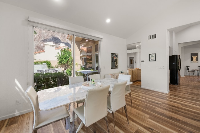 Photo - 54100 Riviera