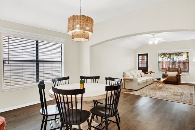 Photo - 11415 Hemington Dr