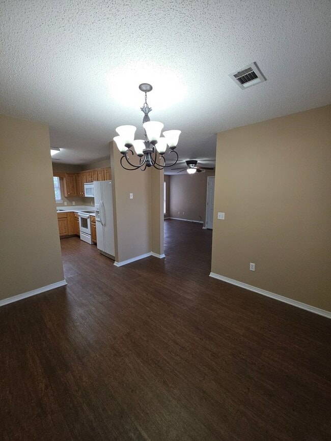 4230 Tanya Cir