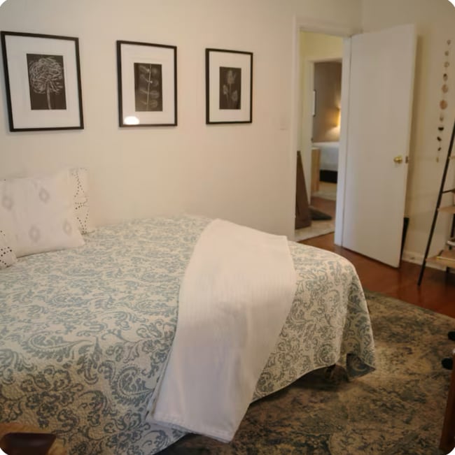 Photo - 5920 Rosslyn Ave