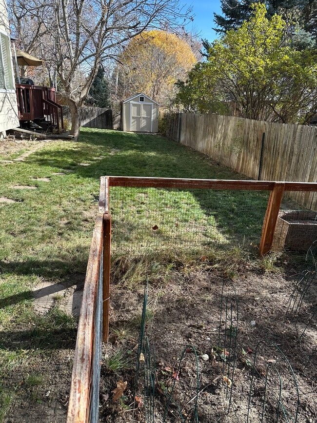 Photo - Beautiful 5B home in Erie Available January 2026 !