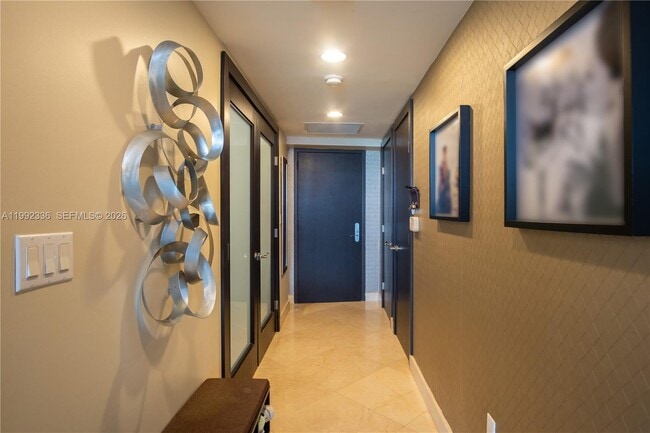 Photo - 1850 S Ocean Dr Unidad 3509