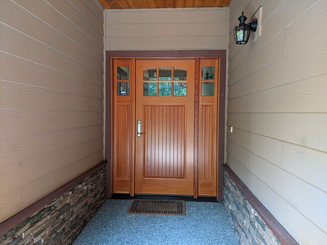 Photo - 3 Bd., 1.75 Ba., Rambler Style Home