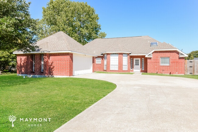 Building Photo - 116 Gregory Dr