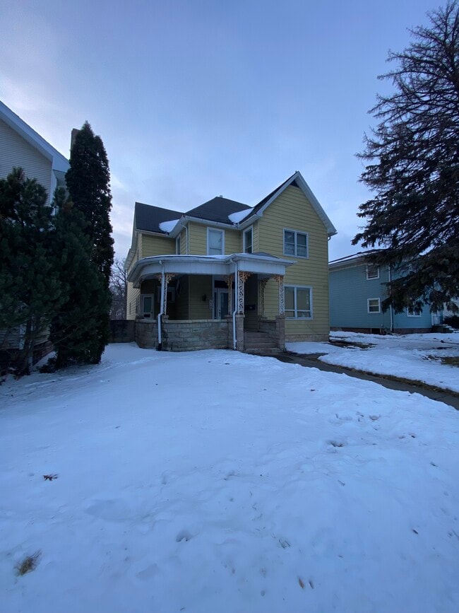 4 Unit Fully Renovated