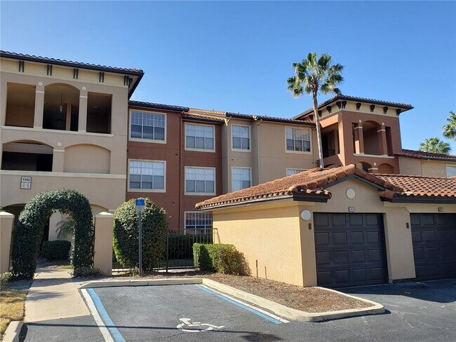 Building Photo - 5500 Metrowest Blvd Unit 14-111