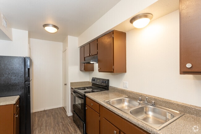 2HAB 2BA - 888 ft²