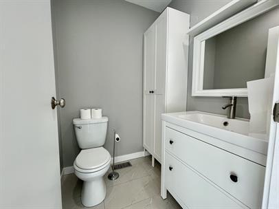 22174-22122 122 Ave