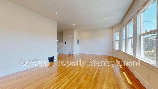 Photo - 1608 Balboa St