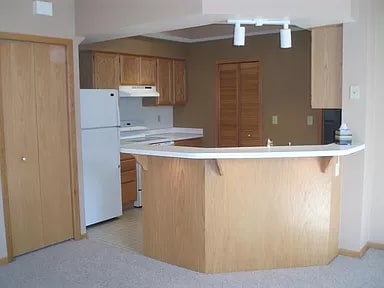 Photo - 514 Lovell Ave W