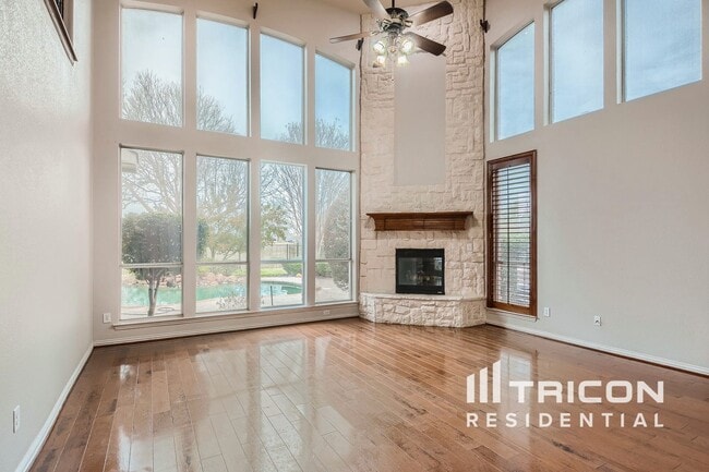 Photo - 10601 Waterview Pkwy