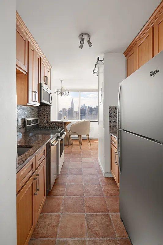 Photo - 3 bedroom in Long Island City NY 11109 Unit PH4