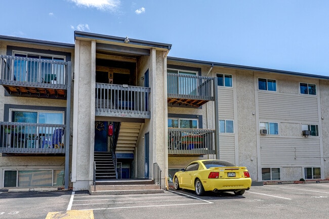 Photo - 5034 El Camino Dr Unidad 36