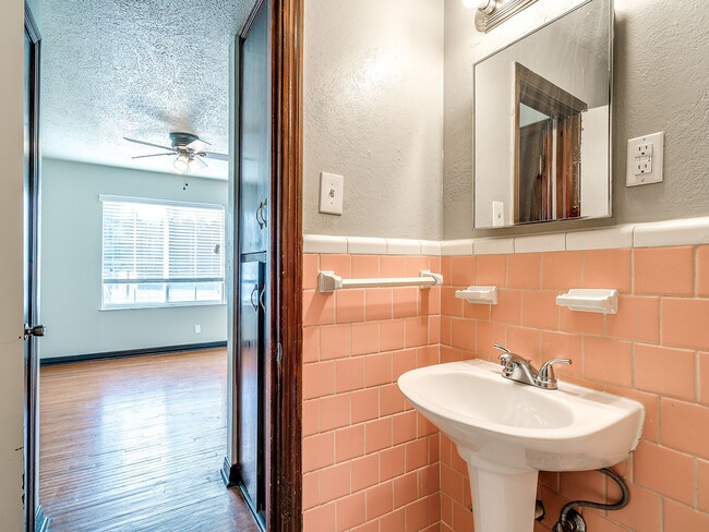 The Vintage Apartments