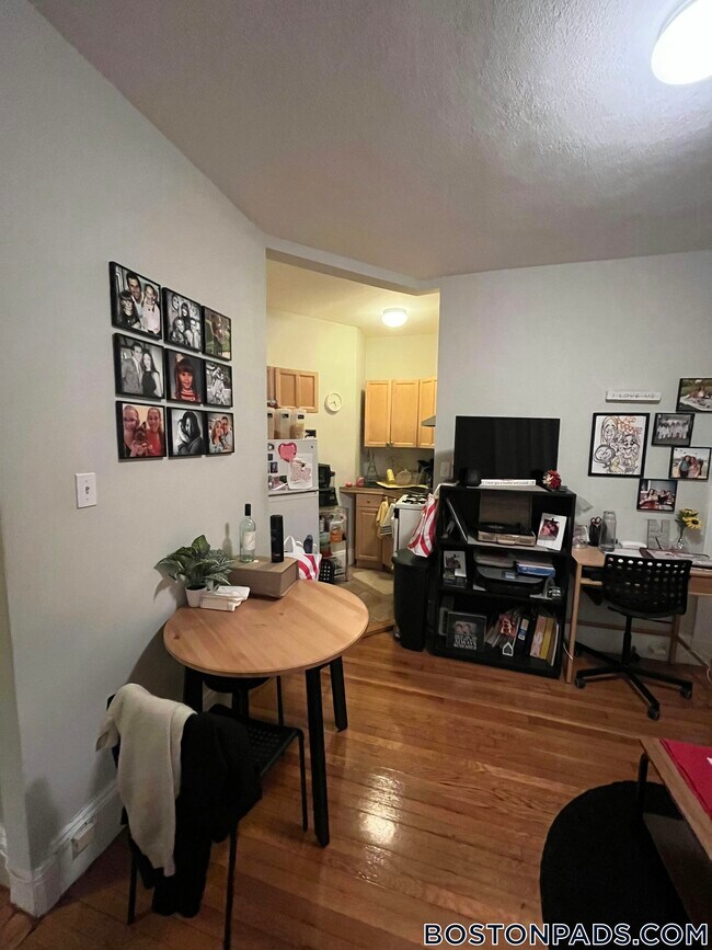 38 Hemenway St Unit 16
