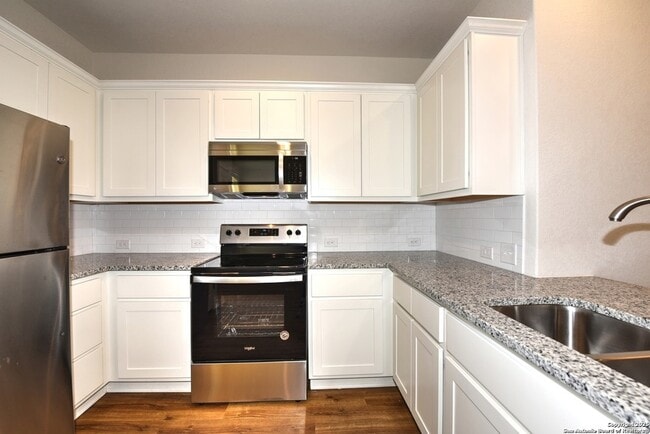 Photo - 2310 Tulipwood Cv