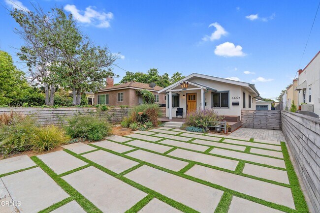 Photo - 6422 Elgin St