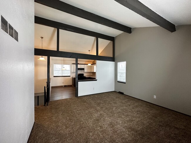 Kingsridge East Apartments