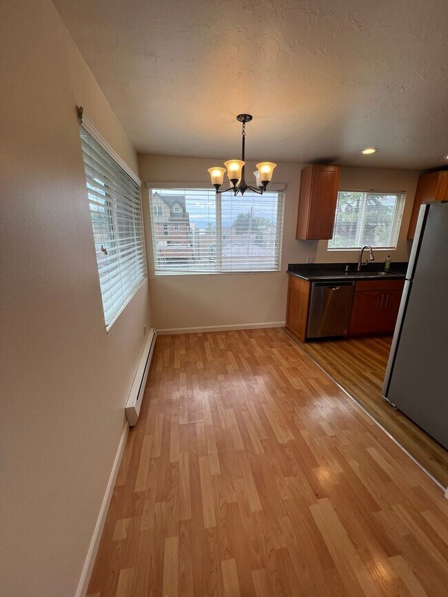 Photo - 1822 10th Ave W Unidad 3