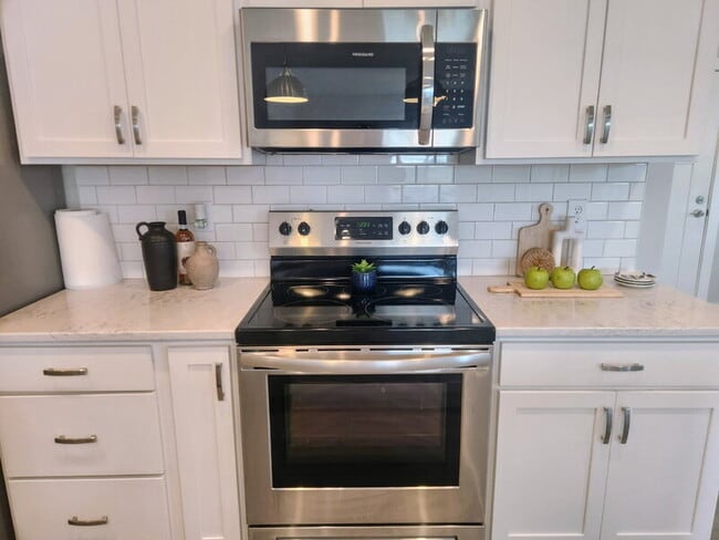 Photo - 2728 Yordi Dr