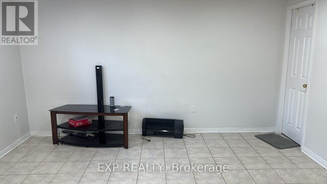 Photo - 99 Rollingwood Dr