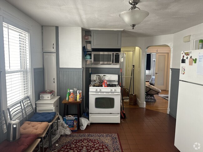 Building Photo - 369 Savin Hill Ave Unit 2 Rental