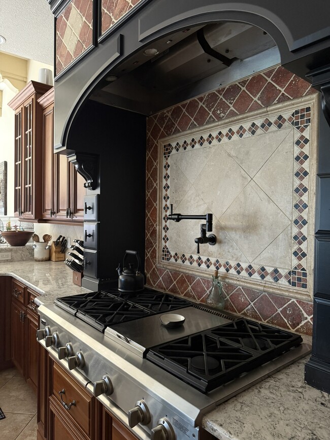 Photo - 6802 Dominion Ln