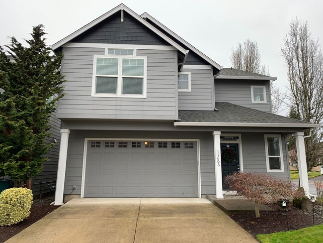 Building Photo - Charming 3-BR Felida Rental with Fenced Yard & Private Patio