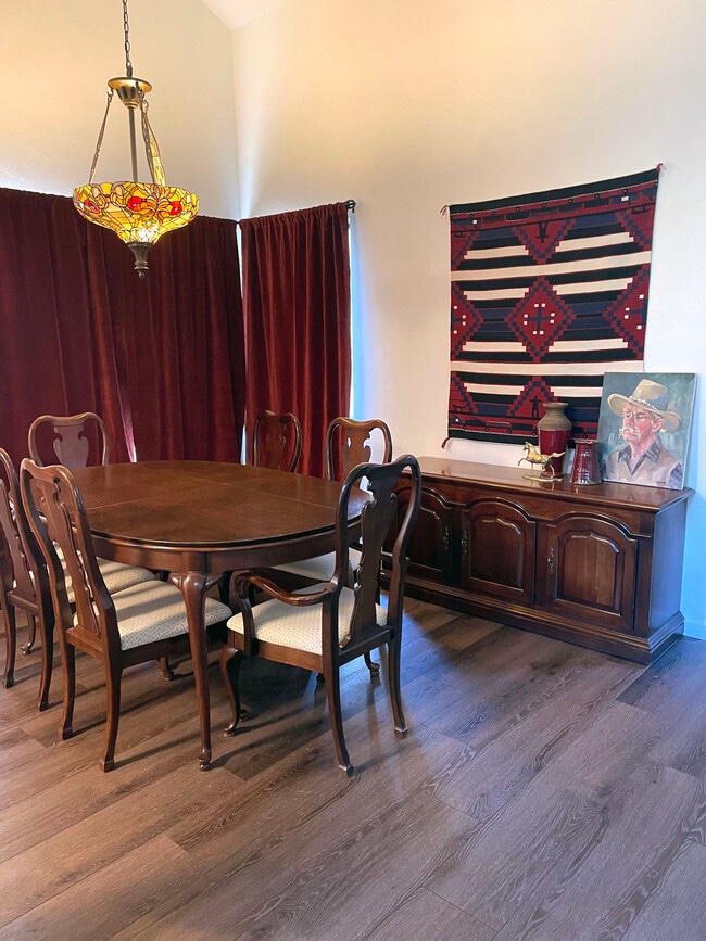 dining area - 1413 Coyote Rd